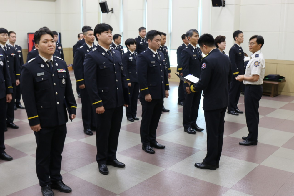 임용장 수여.jpg