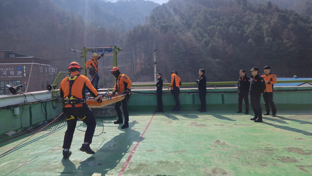 25.3.30.홍천소방서 119구조대, 현장 전문 구조전술 강화 1등1.jpg