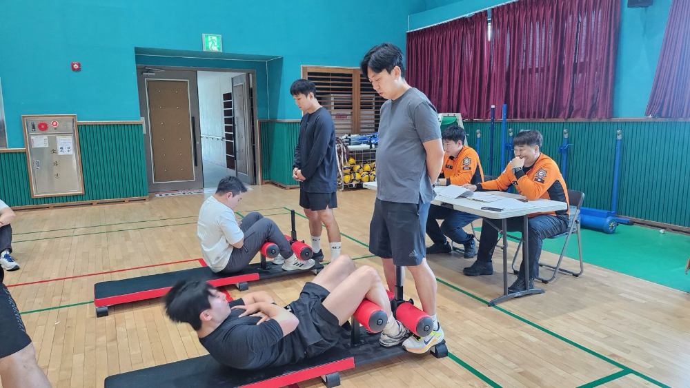 26.5.13. 홍천소방서 상반기 전 직원 체력검정 실시 3.jpg