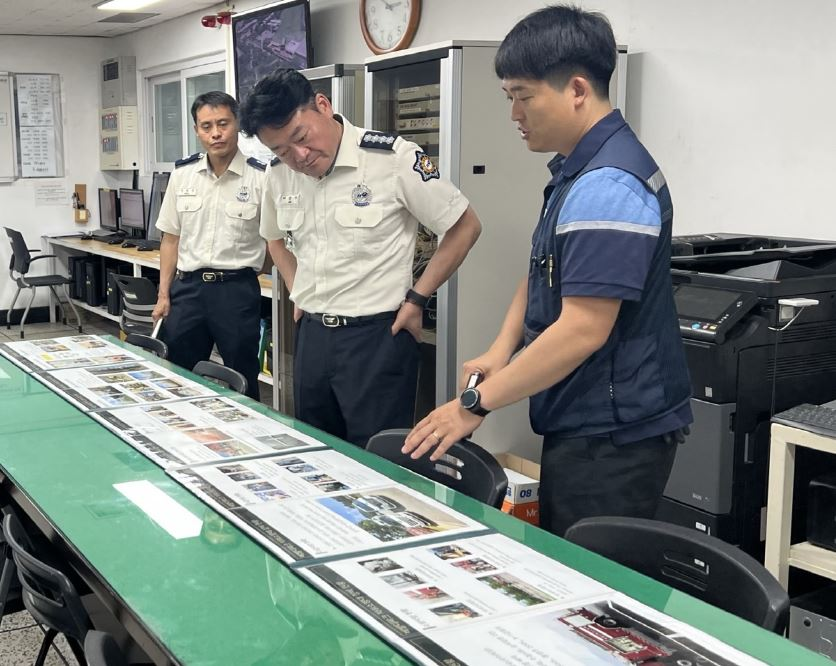 25.7.8.홍천소방서, 여름 휴가철 대비 관서장 다중이용시설 현장점검2.JPG