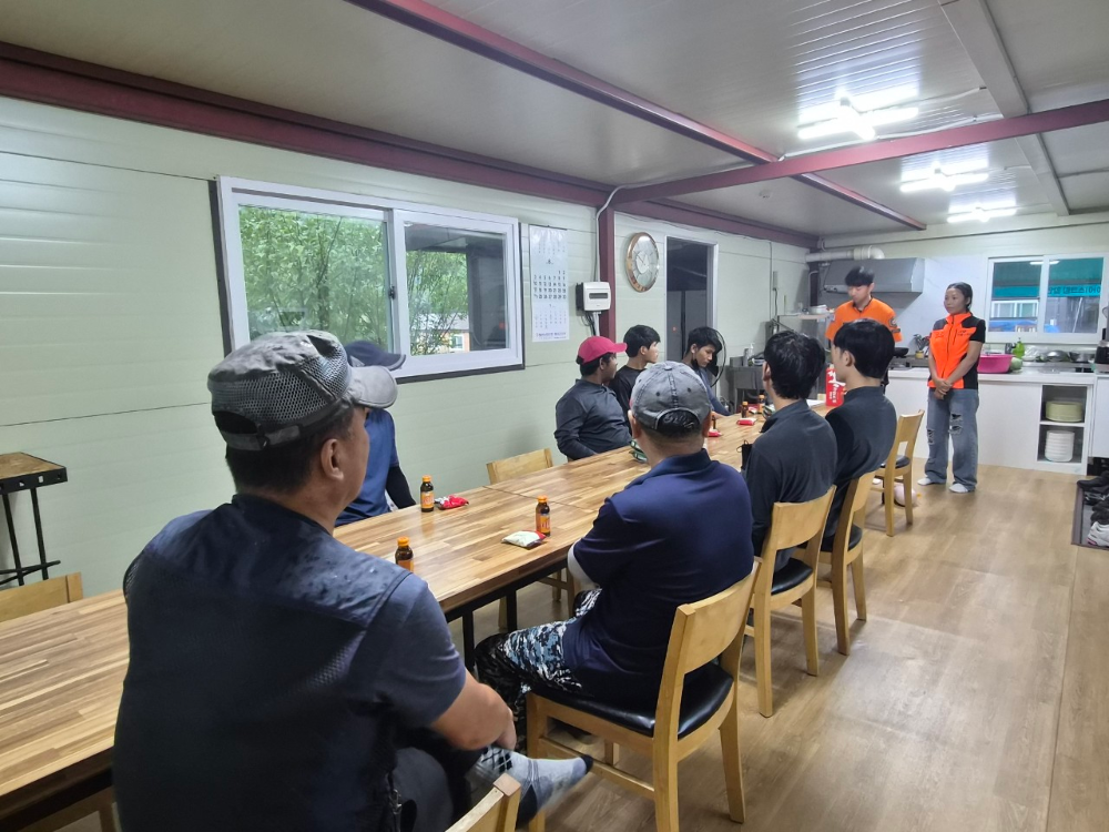 외국인 노동자 화재안전교육(제이스틸1).jpg