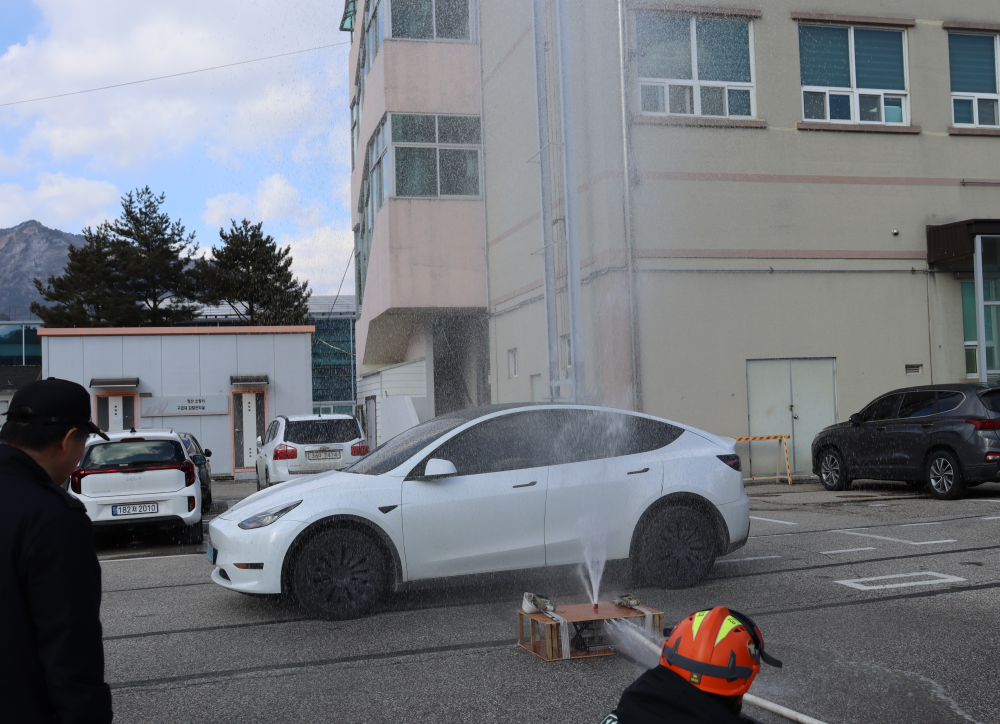 전기차 화재진압 (3).JPG