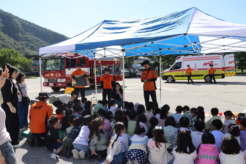 2026-09-08. 정선소방서, 정선유치원 원아 대상 소방서 견학 · 안전교육1.JPG