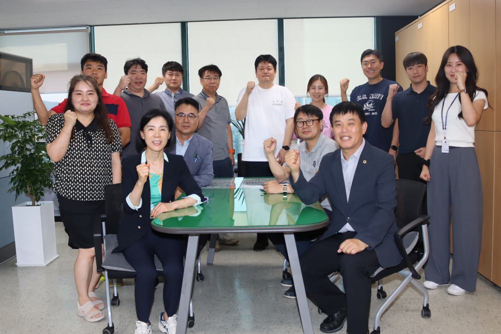 교육위원장 방문.jpg