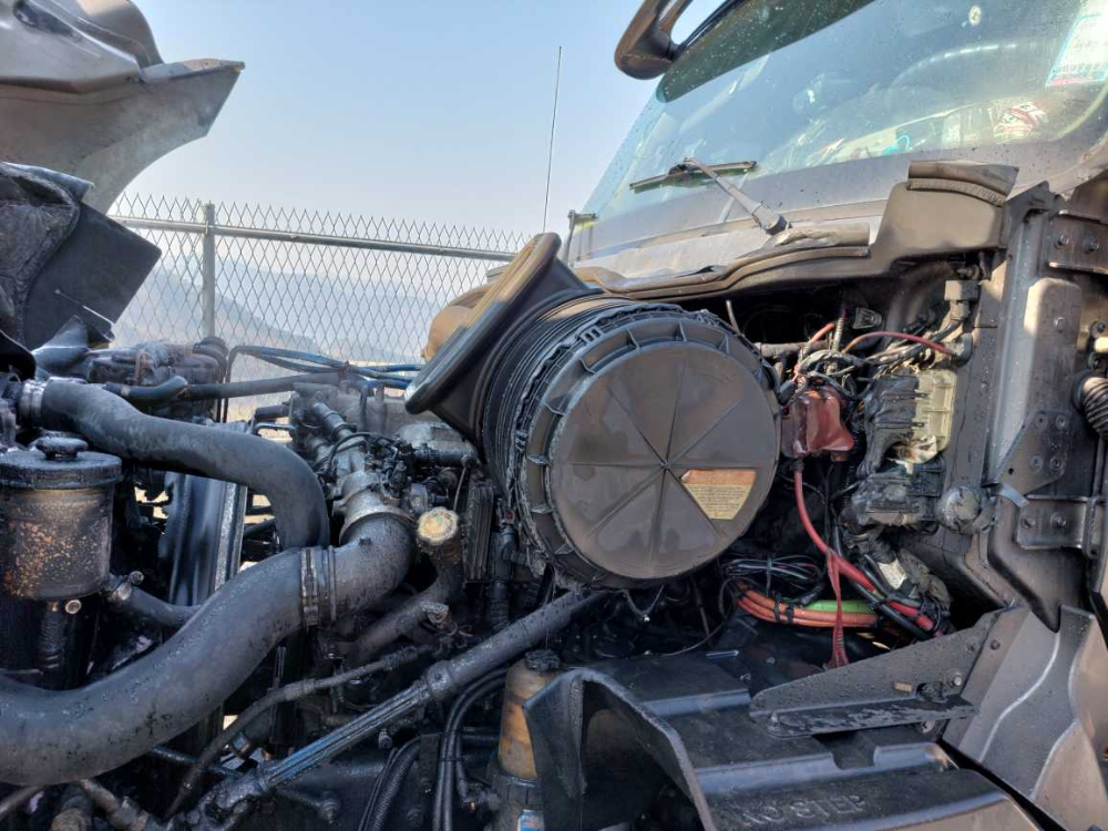 0859 횡성 영동고속도로 탱크로리 차량화재1.jpg