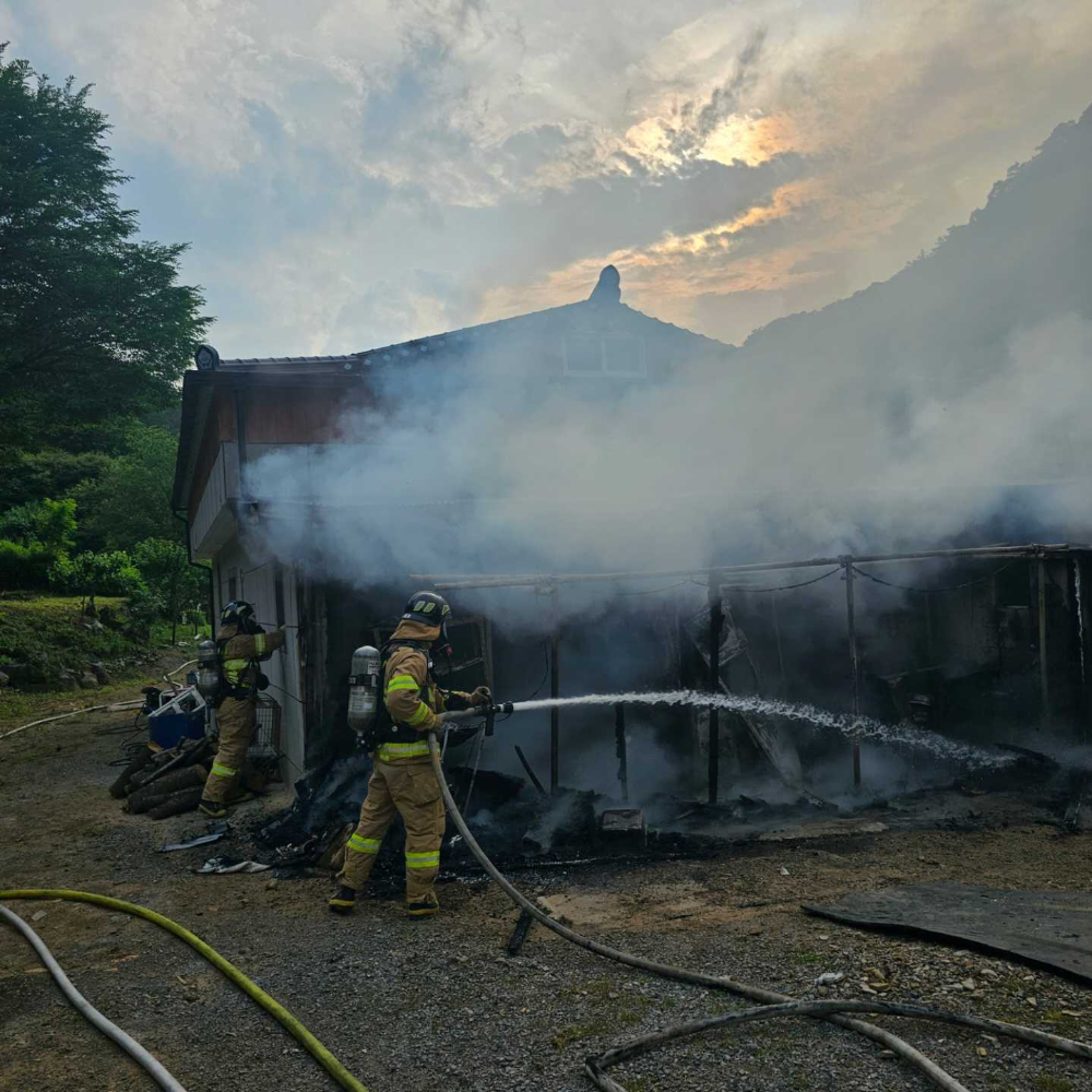 6.7. 1728 영월 남면 주택화재 현장활동 사진.jpg