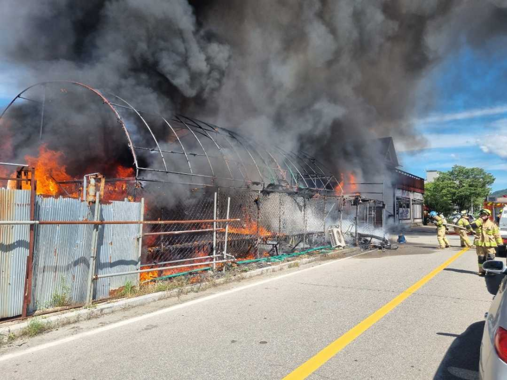 1447 횡성 읍하리 창고용 비닐하우스 화재 1.jpg