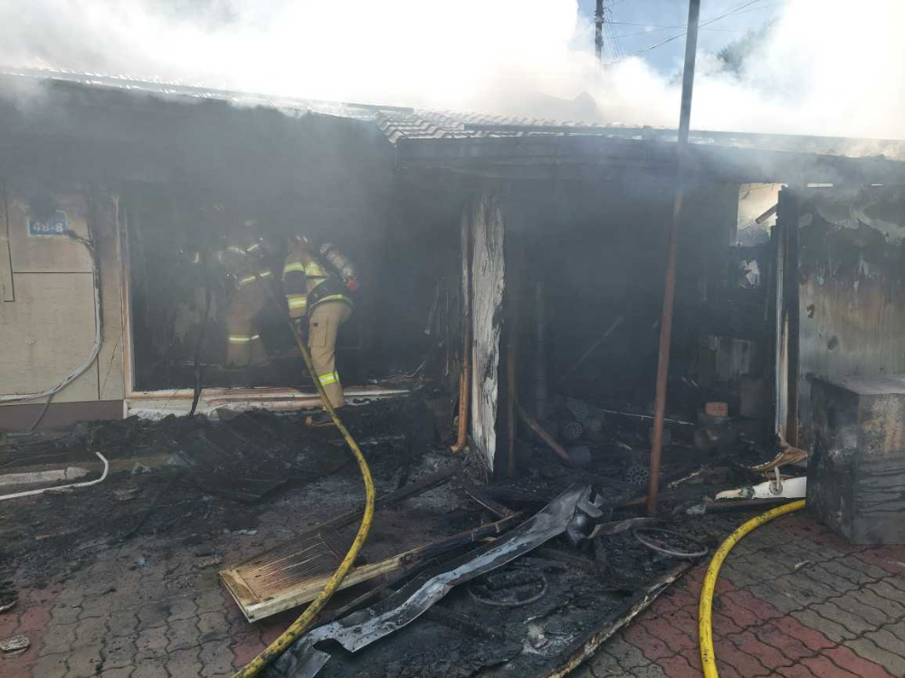 0736 태백 철암동 주택화재 현장활동 사진.jpg