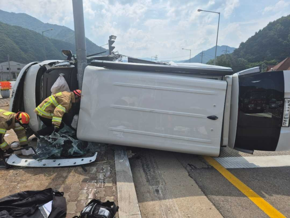 1432 인제 한계리 한계교차로 차량 단독사고(홈페이지용).jpg