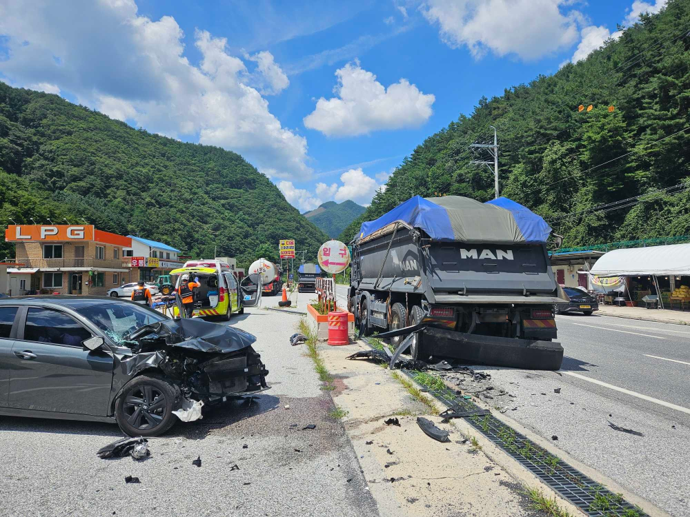 1216 정선 교통사고.jpg