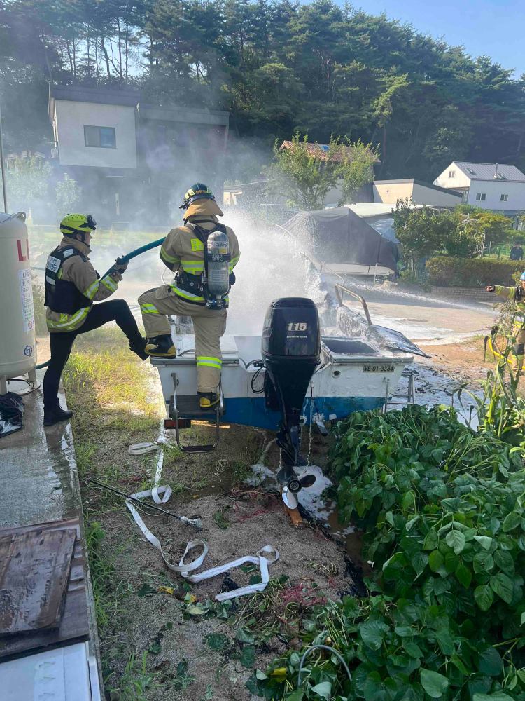 (1615)춘천 동면 지내리 선박화재.jpg