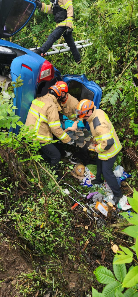 1207) 영월 차량 추락.jpg