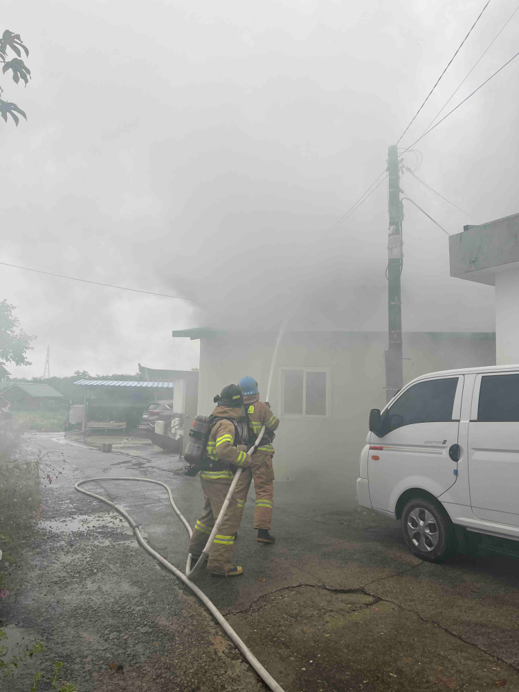 0955 속초 주택화재 (2).jpg