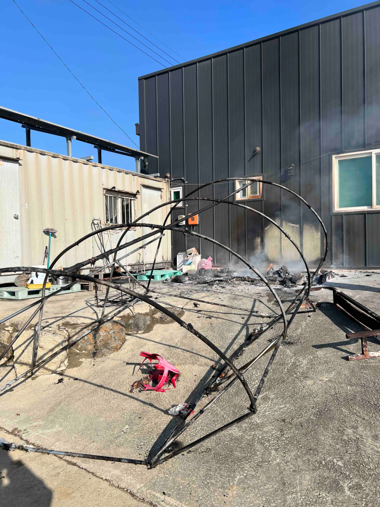 1052 철원 비닐하우스 화재1.jpg