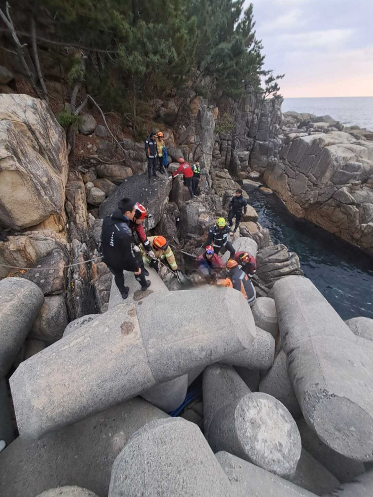 0735 고성 죽왕면 백도항 수난사고 현장활동 사진1.jpg