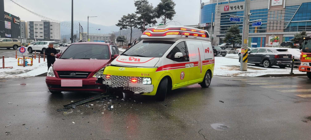 0942 횡성 구급차 교통사고.jpg