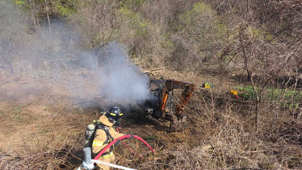 0921 평창 굴삭기 화재1.jpg