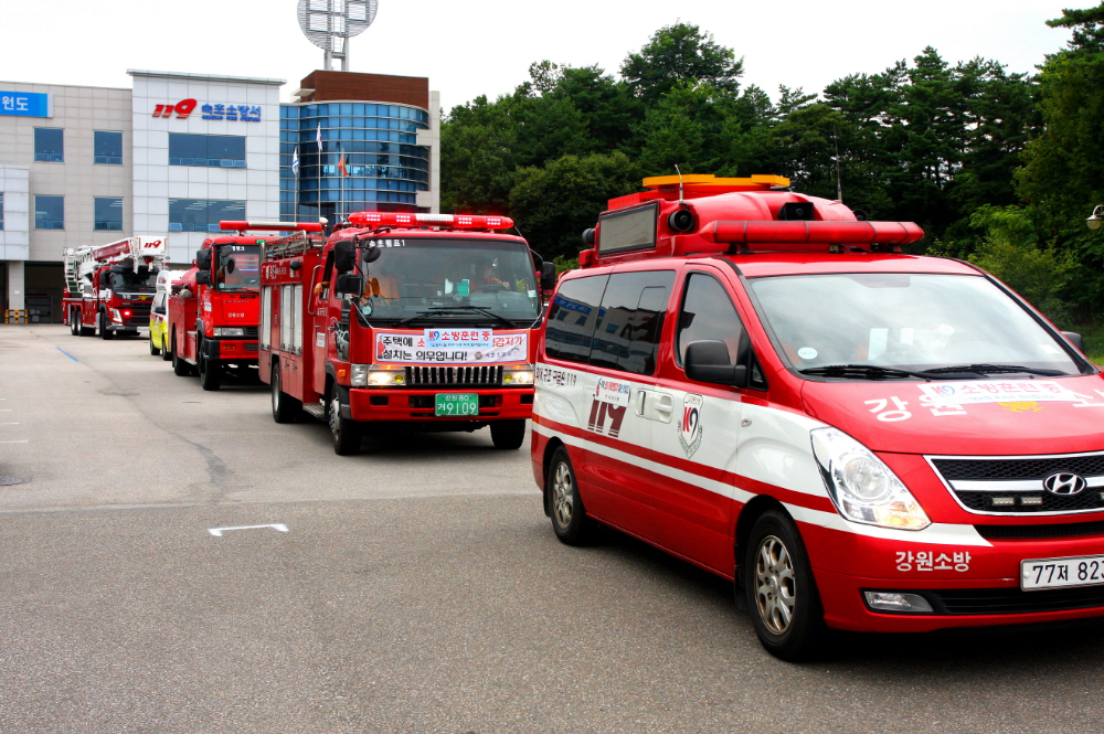 소방차_길_터주기_국민참여_훈련.JPG