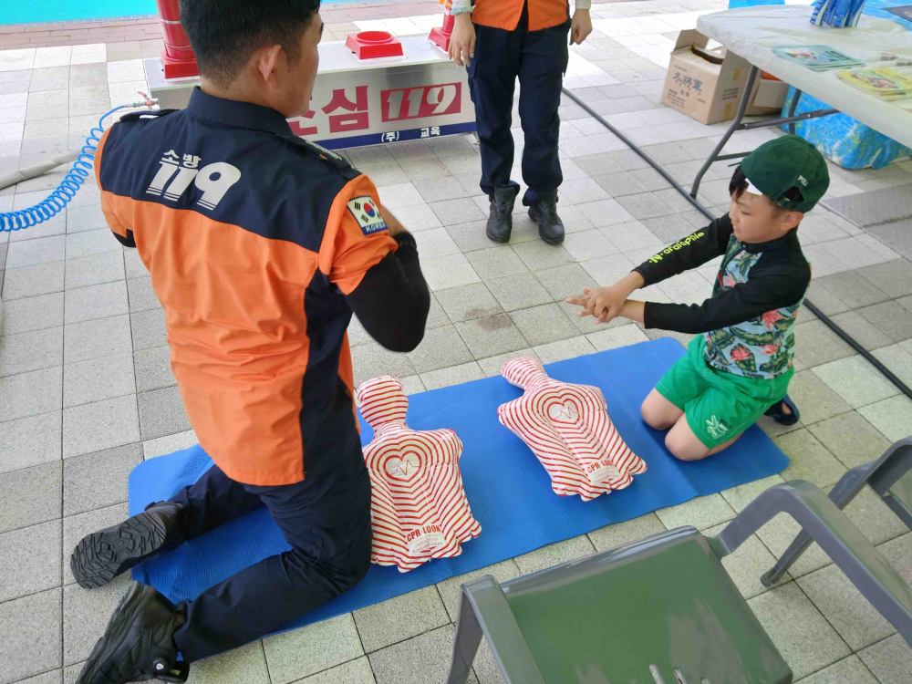 평창소방서, 여름철 지역행사장서 찾아가는 소방안전체험 부스 운영(3).jpg