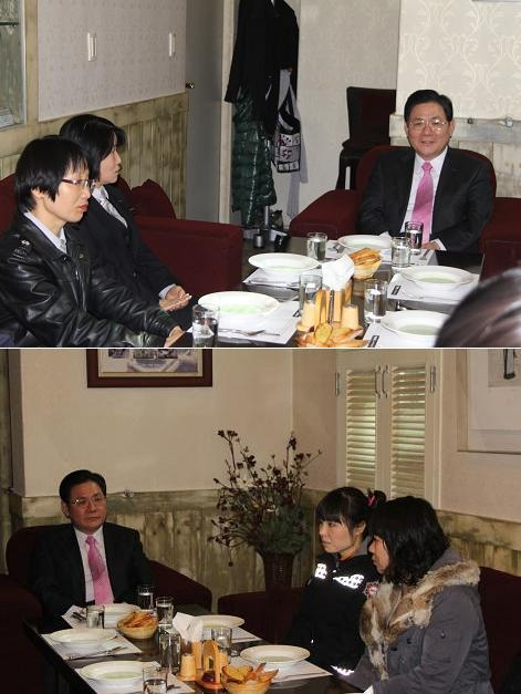 간담회사진.JPG