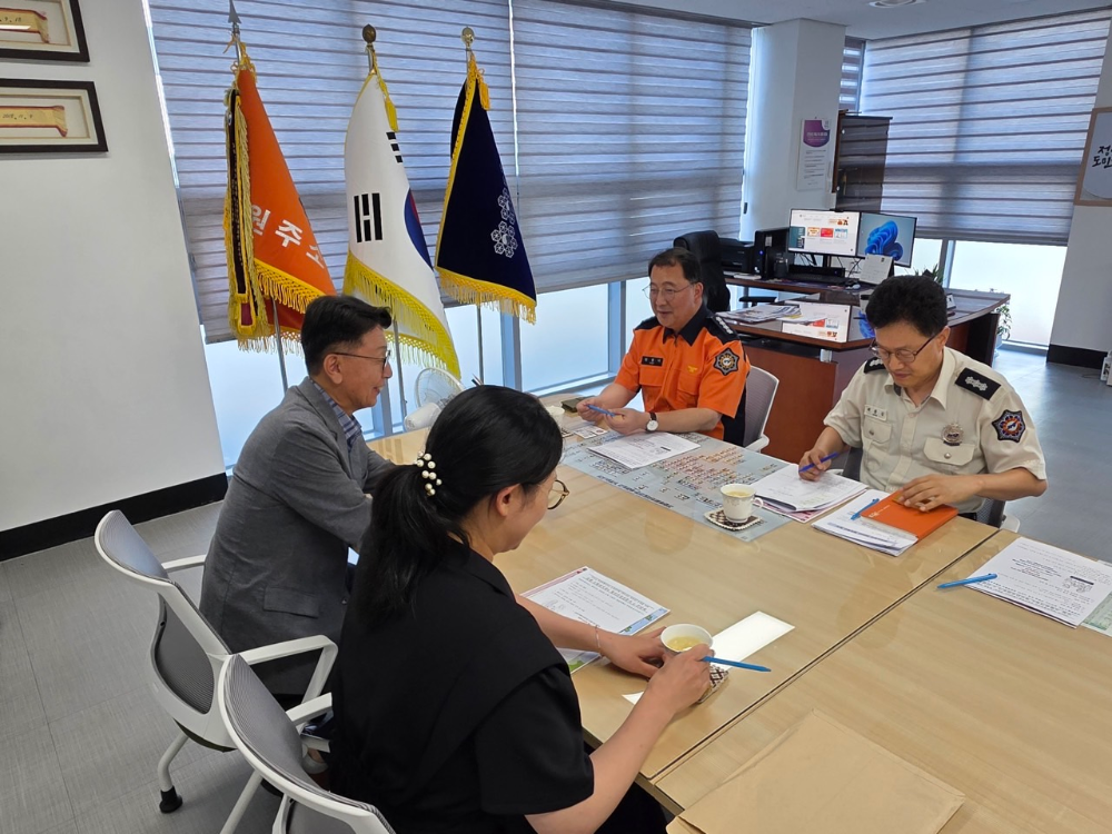 찾아가는 상담실 간담회 (1).jpg