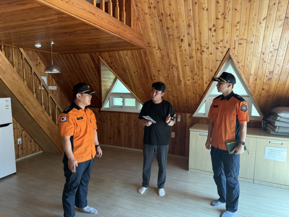 [0.5k]07.24.)양구소방서, 여름 휴가철 대비 다중이용시설 현장안전점검 실시4.jpg