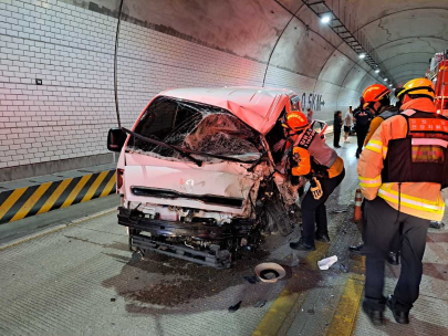 웅진터널 교통사고 발생